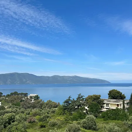 Blue & White Sea View فلورا